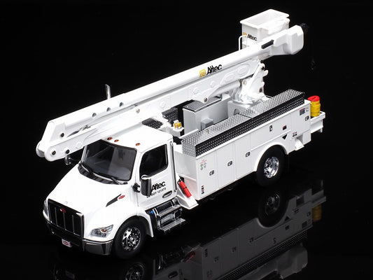 DIECAST MASTERS 71105 1/32 Peterbilt Model 536 w/ Altec AA55 Aerial Service Body