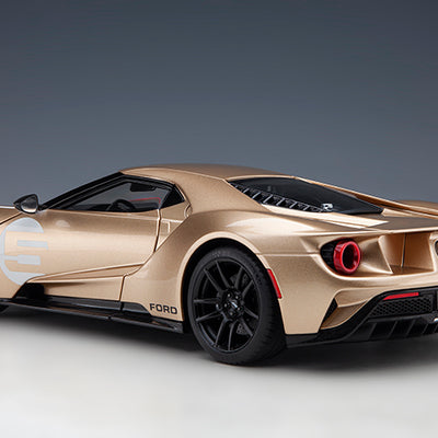 72928 FORD GT HERITAGE EDITION HOLMAN MOODY (GOLD W/ RED & WHITE)