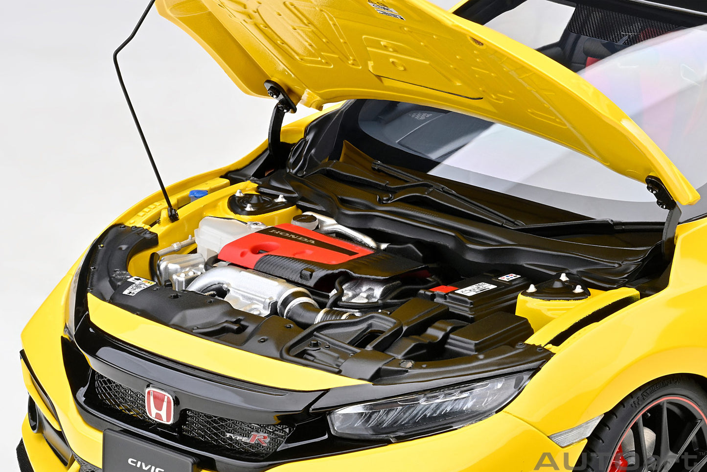 AUTOart 73225 Honda Civic Type R (FK8) Limited Edition (Sunlight Yellow)