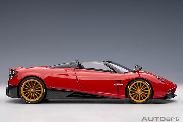 78287 PAGANI HUAYRA ROADSTER (ROSSO MONZA/RED)