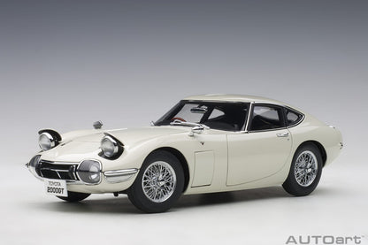 78754 Toyota 2000GT (White with metal wire spoke wheels)