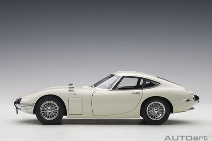 78754 Toyota 2000GT (White with metal wire spoke wheels)