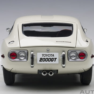 78754 Toyota 2000GT (White with metal wire spoke wheels)