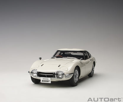 78754 Toyota 2000GT (White with metal wire spoke wheels)