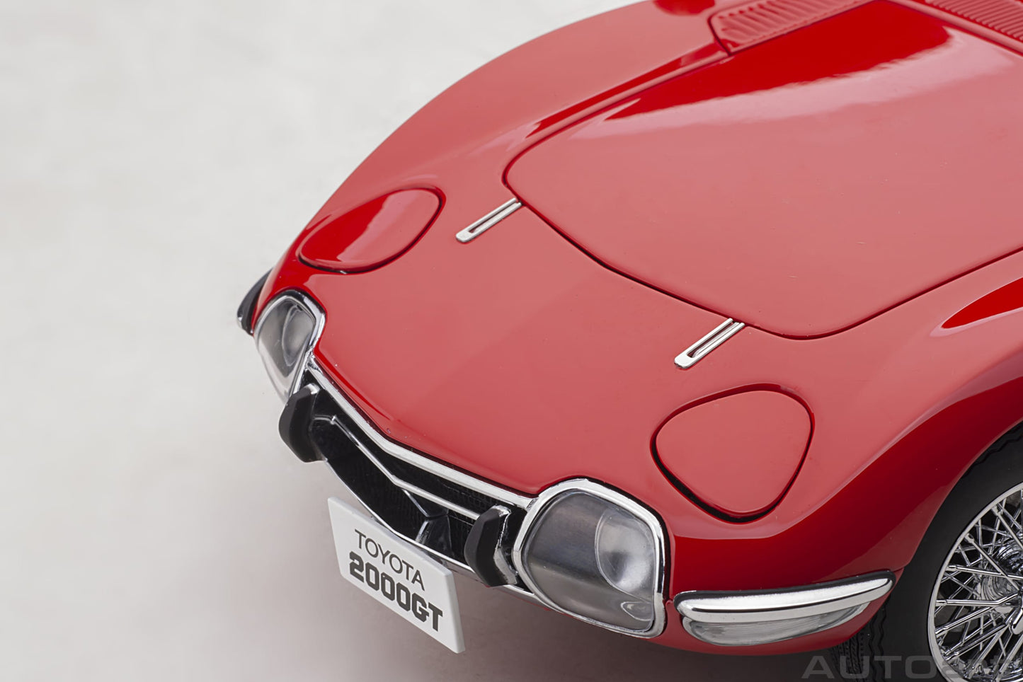 78761 Toyota 2000GT (Red with metal wire spoke wheels)