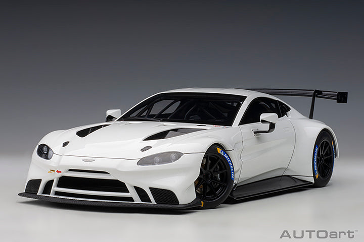 81806 ASTON MARTIN VANTAGE GTE LE MANS PRO 2018 (WHITE)