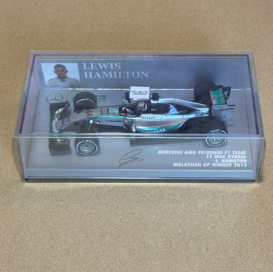MINICHAMPS 417150044 MERCEDES AMG PETRONAS F1 Team W06 HYBRID LEWIS HAMILTON MALAYSIA GP 2015 Special Ver.