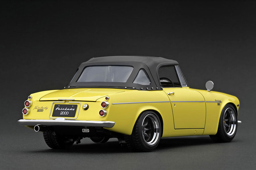 [Pre-order] ignition model IG2714 1/18 DATSUN Fairlady 2000 (SR311) Yellow With Engine Limited 80pcs (1023)