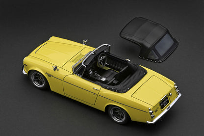 [Pre-order] ignition model IG2714 1/18 DATSUN Fairlady 2000 (SR311) Yellow With Engine Limited 80pcs (1023)